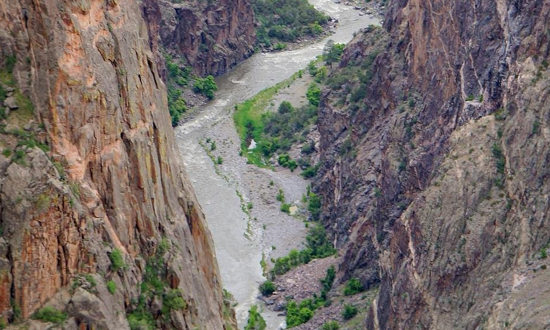 View down to the river at Black Canyon of the Gunnision National Park