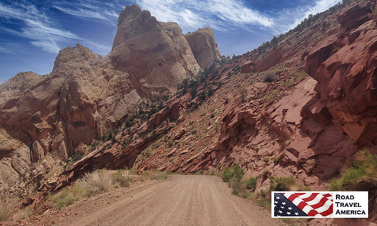 What to expect on the Moki Dugway ... 10% Grades ... 5mph Switchbacks ... Narrow Gravel Road