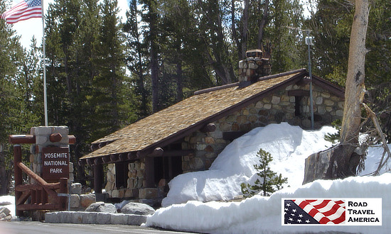 East entrance to Yosemite National Park on Tioga Road