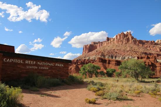 Capitol Reef National Park Visiitor Center 
