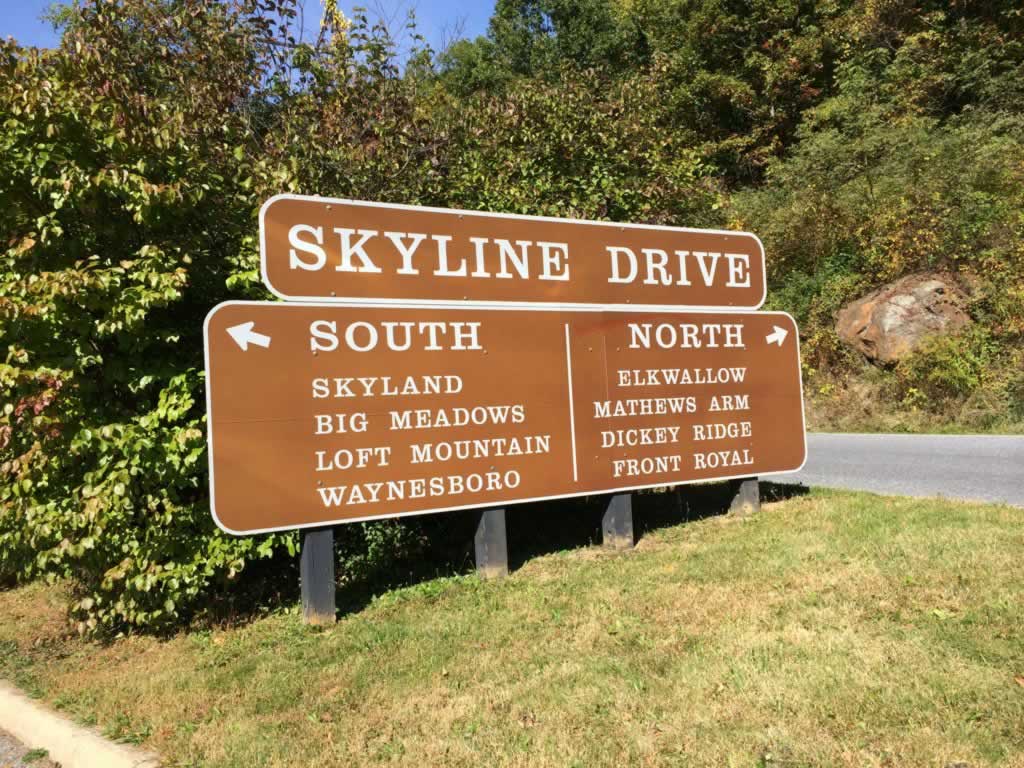 Skyline Drive directions to north and south destinations from the Thornton Gap Entrance