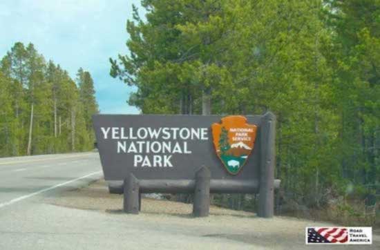 Entrance to Yellowstone National Park